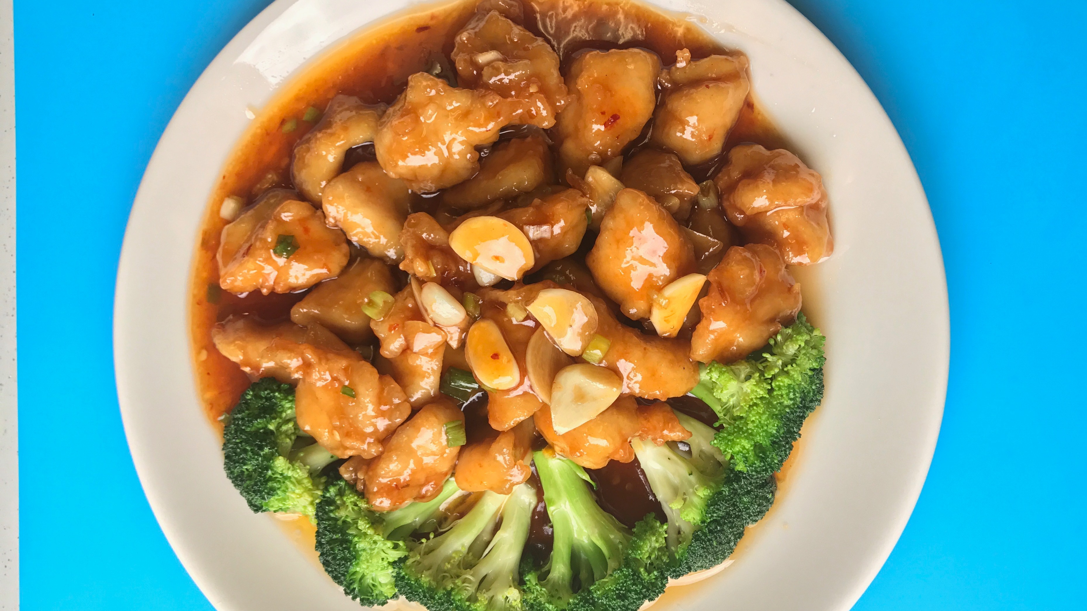 Uncover the Delectable Eating Delights of Holly Springs