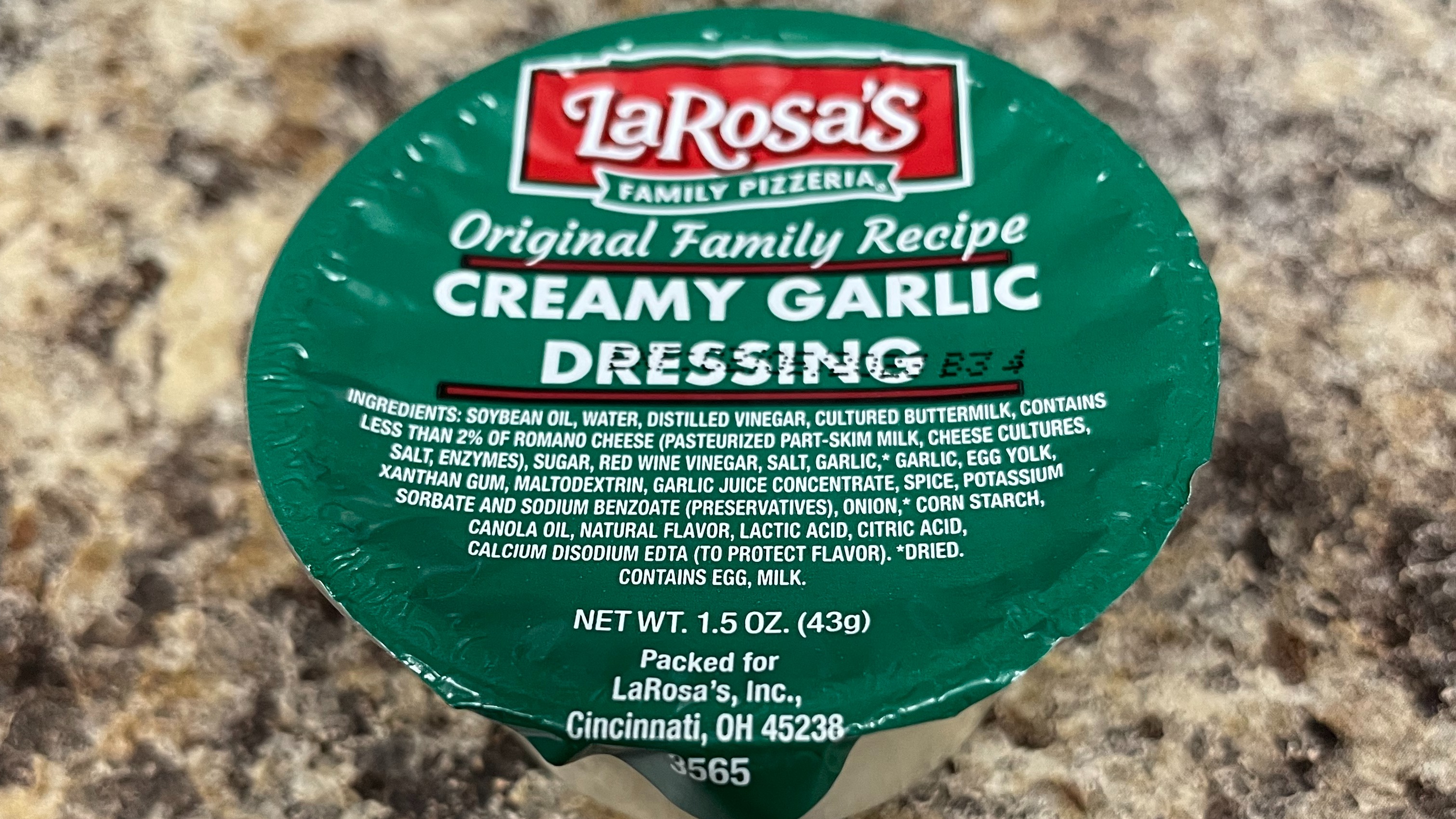 LaRosa's Creamy Garlic Salad Dressing