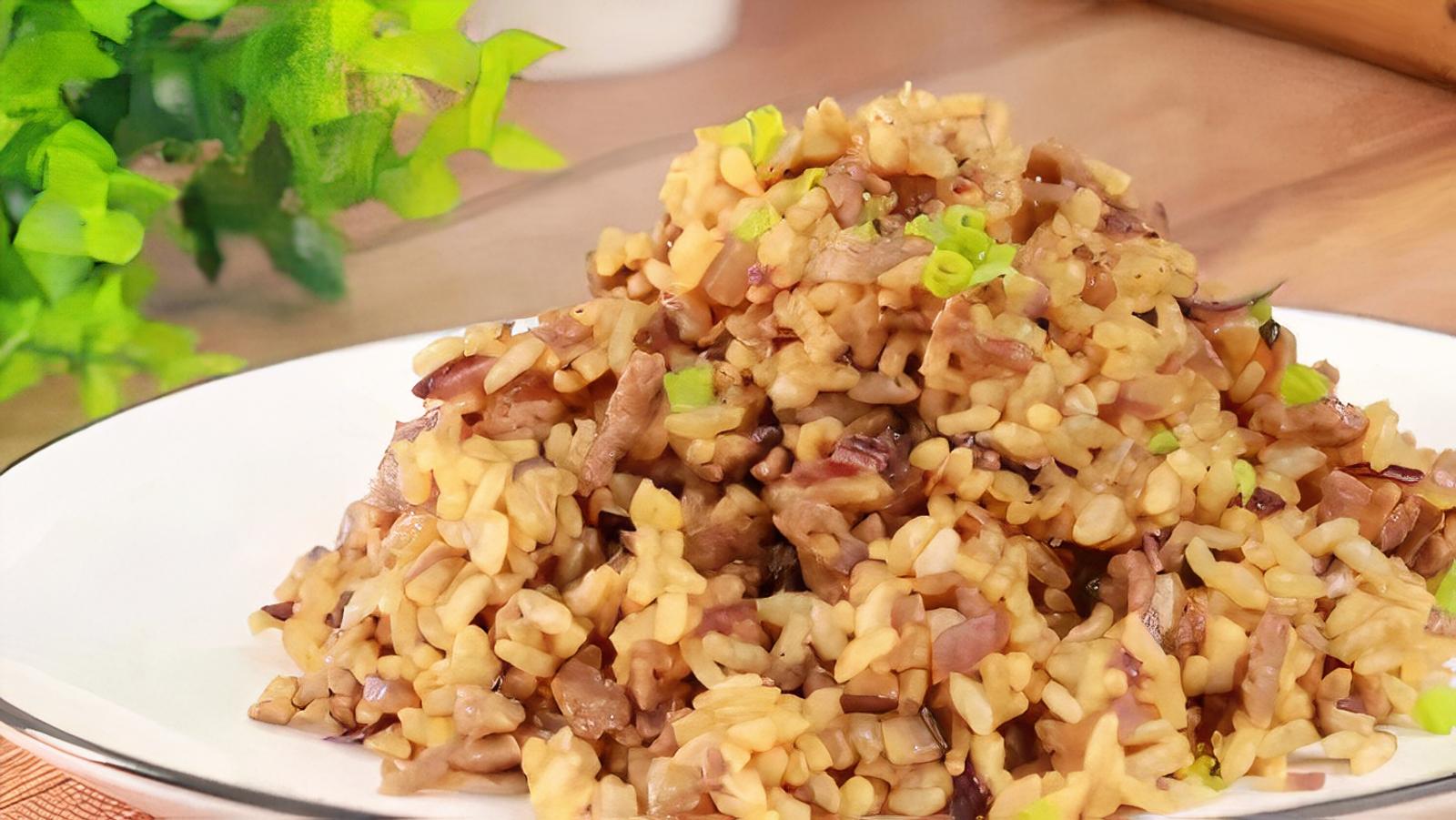 Find Spicy Basil Fried Rice Near Me Order Spicy Basil Fried Rice