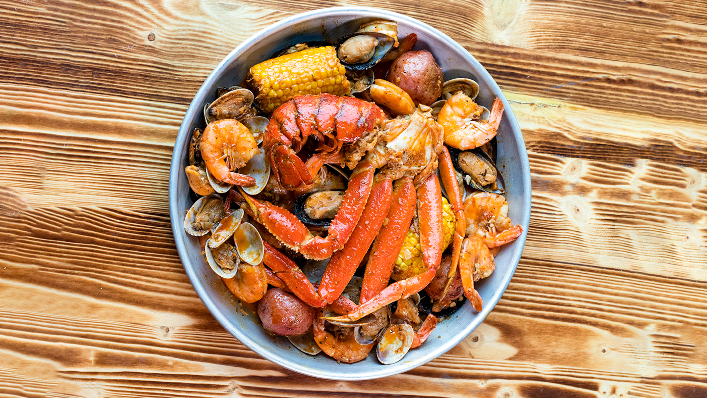 Hook & Reel Cajun Seafood & Bar's Delivery & Takeout Near You - DoorDash
