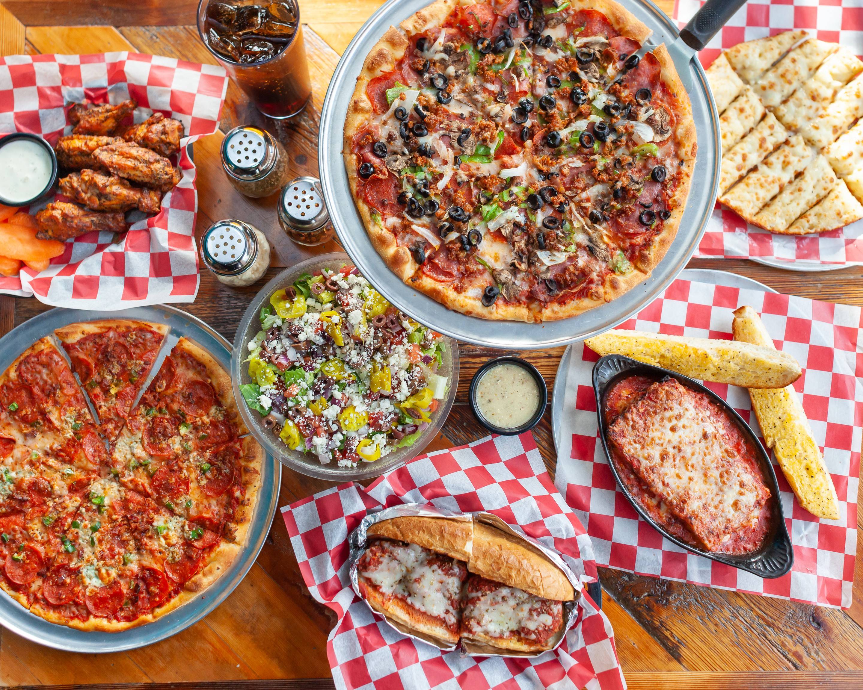 Walter S 303 Pizzeria Publik House S Delivery Takeout Near You Doordash